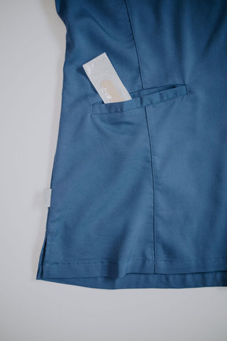 Women's 3-Pocket Scrub Top