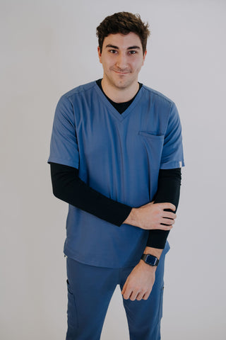 Men's 2-Pocket Scrub Top